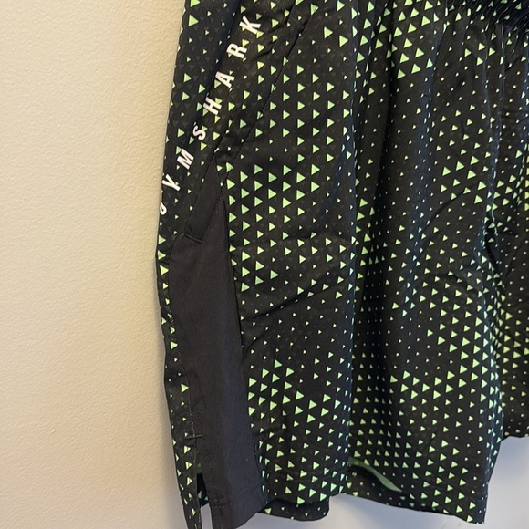 NWT Gymshark Men’s Sport 5” Shorts in Fluo Lime Size XXL - Picture 8 of 10